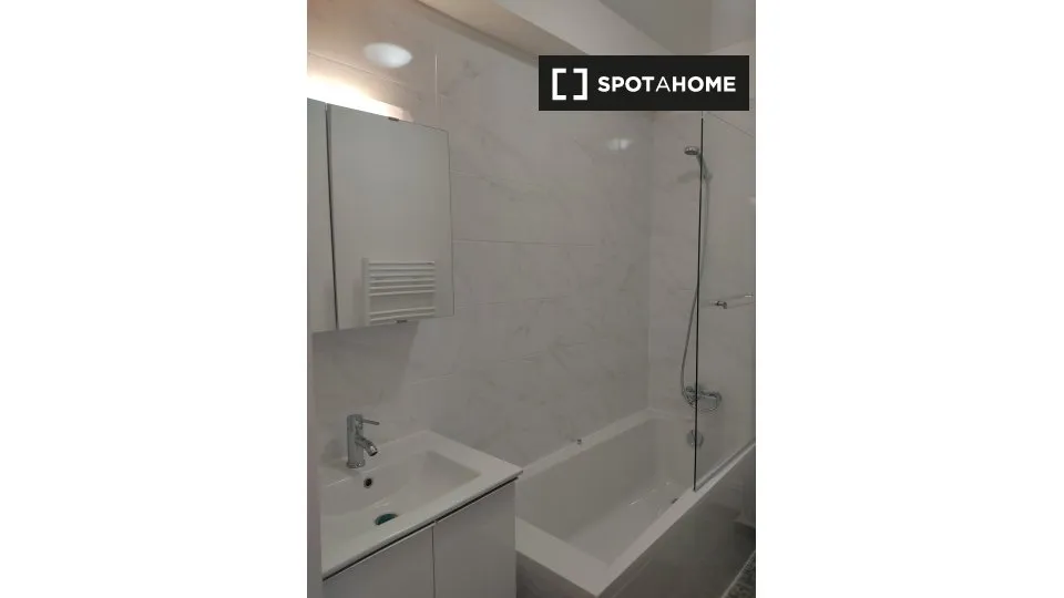 Salles de bain - Appartement 2 Pièces à Vincennes, Paris