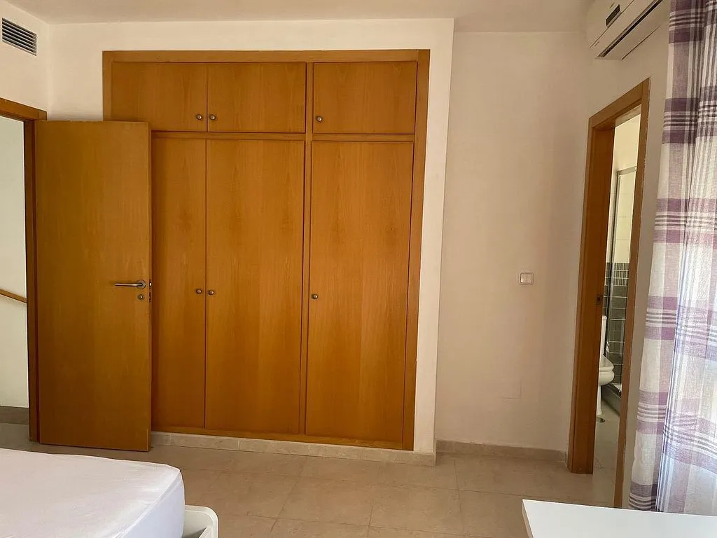Magamistoad - Student Duplex with Terrace in Guadalupe