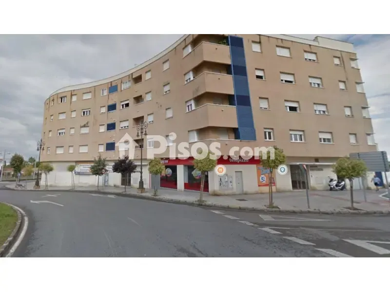Välivaade - Semi-Detached Flat with Southeast View in San Fernando