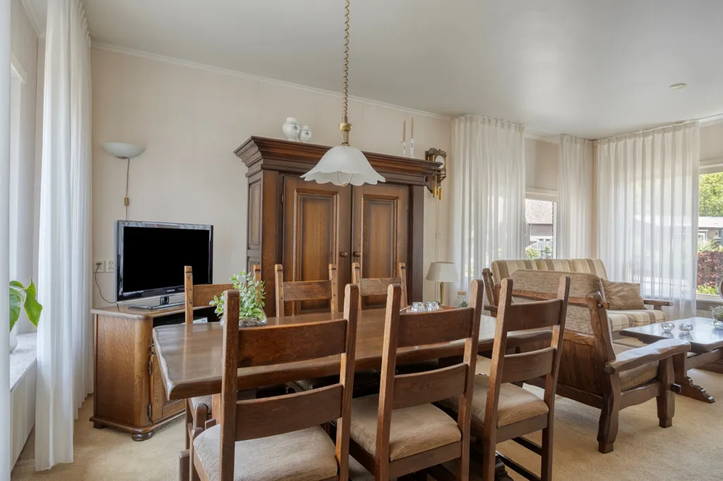 Dining Room - Two-Storey House with Garden in Denekamp