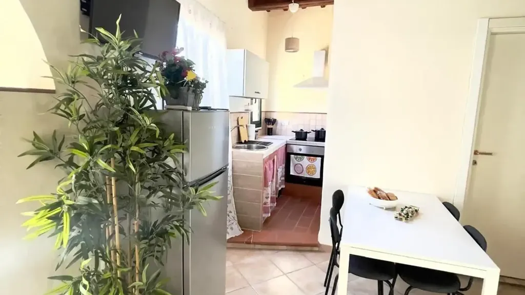 Cuisine - Triplex with Terrace in Fucecchio Historic Centre