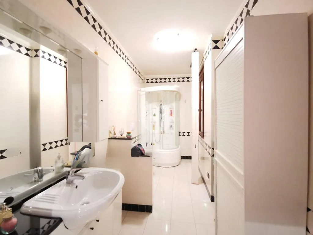 Salles de bain - Independent House with Courtyard in Lucera