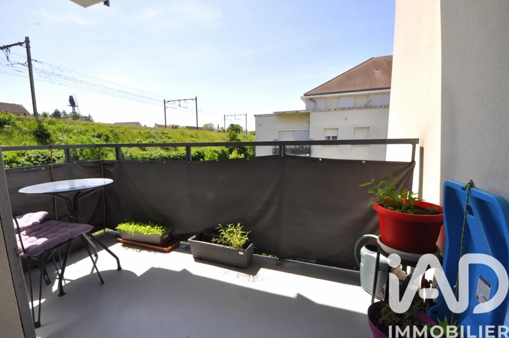 Balcony - Apartment with Balcony in Arpajon Centre
