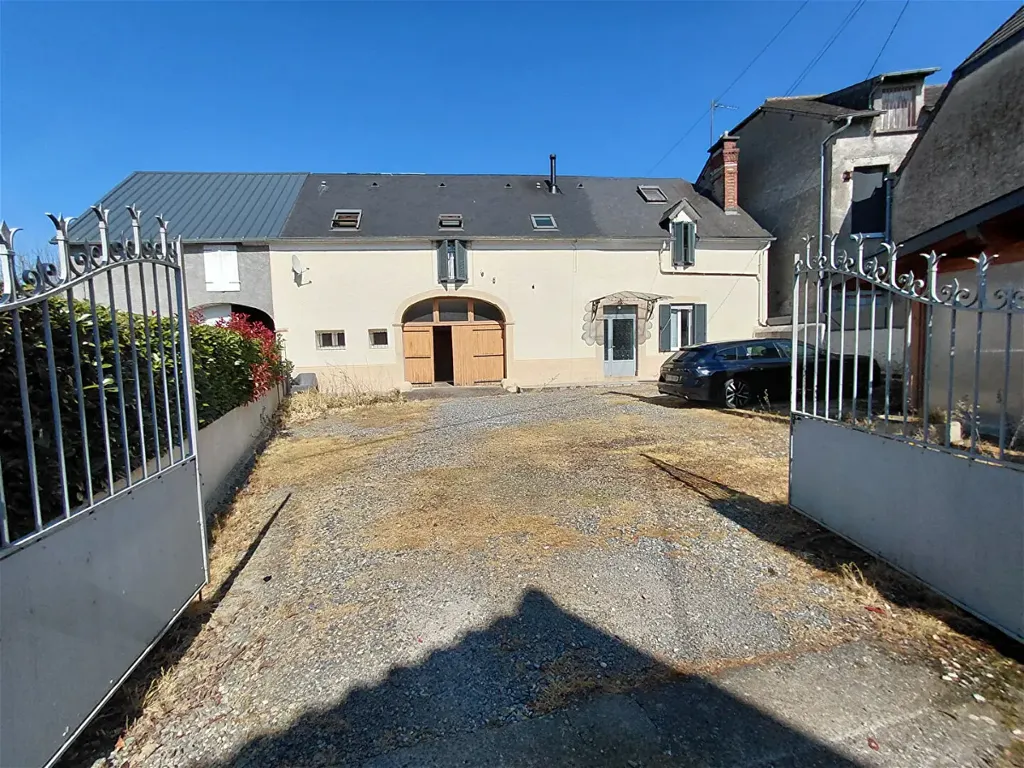 Extérieur - Grange Réaménagée en Deux Habitations à Bénéjacq