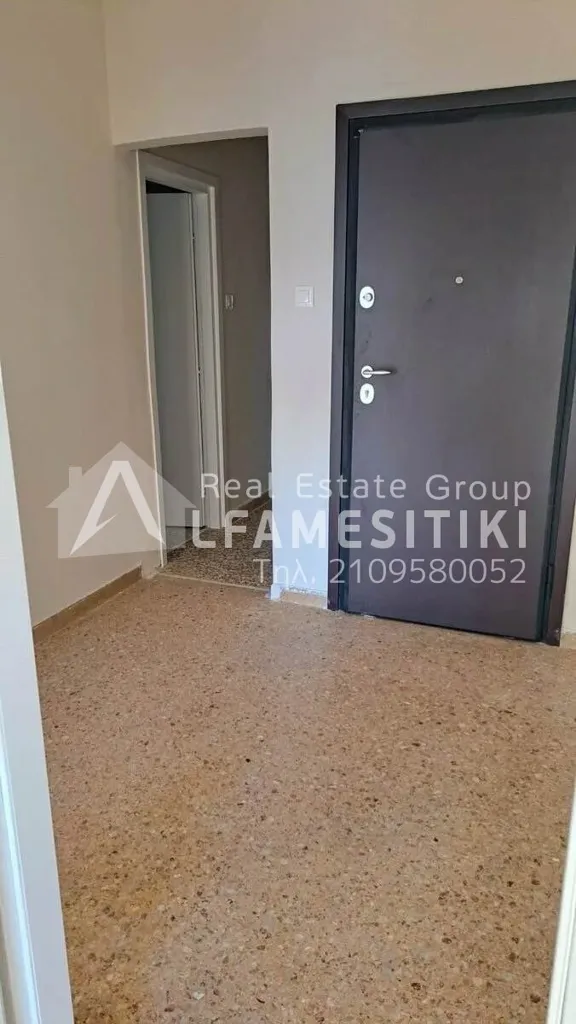Entrée - Renovated Apartment with Unrestricted View in Kolonos