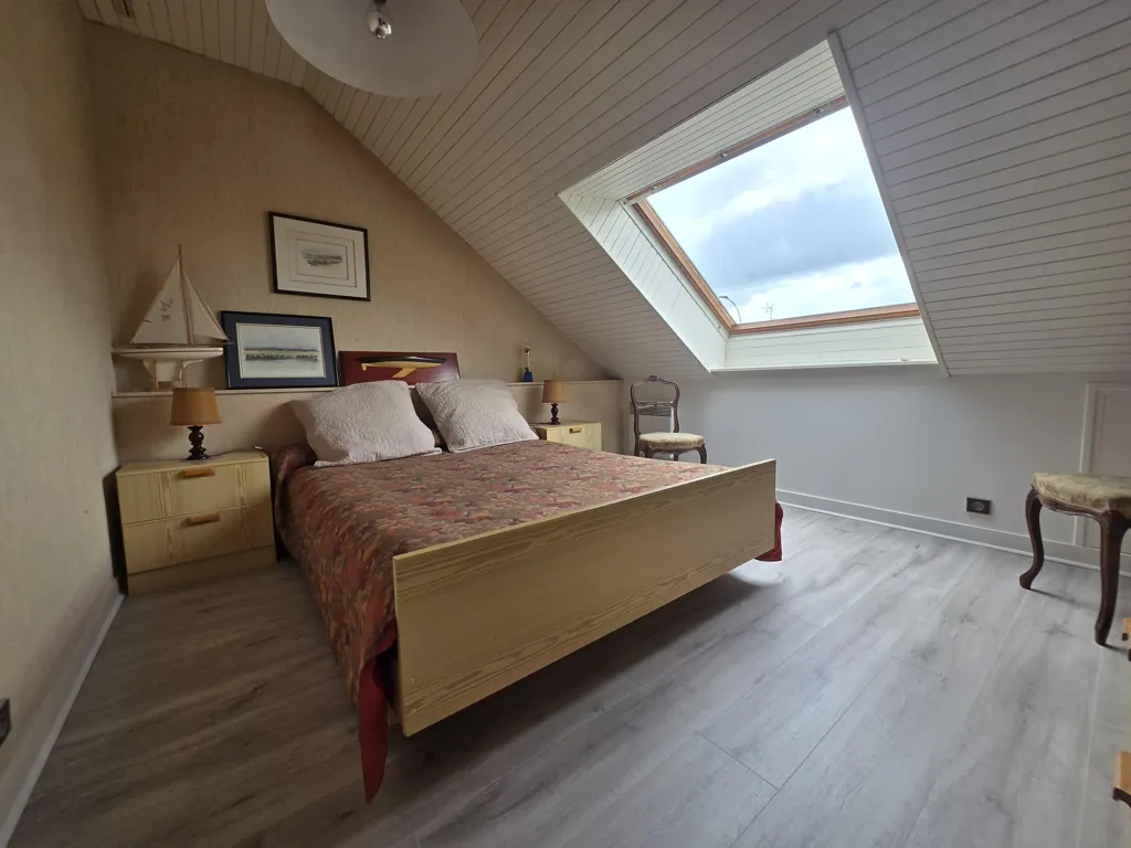 Bedrooms - House with Pool in Estrées-Saint-Denis