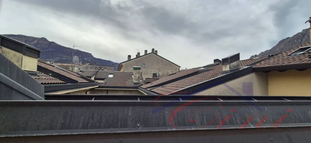 Terrass - Modern Apartment with Terraces in Lecco Centre