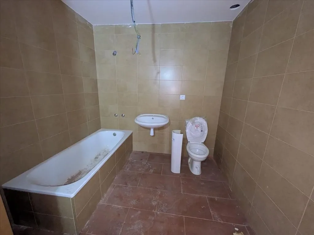 Salles de bain - Apartment Complex for Renovation in Deltebre