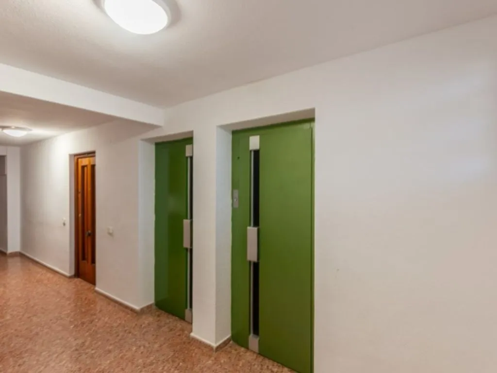 Entrée - Beachfront Corner Penthouse in El Campello
