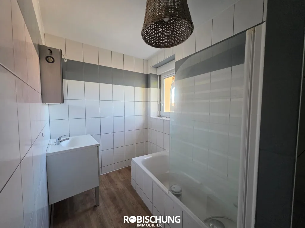 Salles de bain - Appartement Duplex avec Terrasse à Friesen