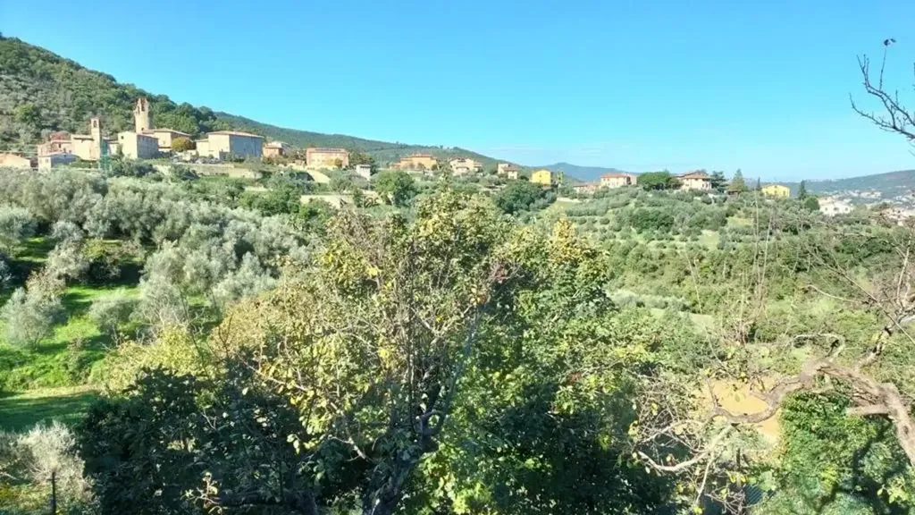 Rustic House with Grotto in Piegaro