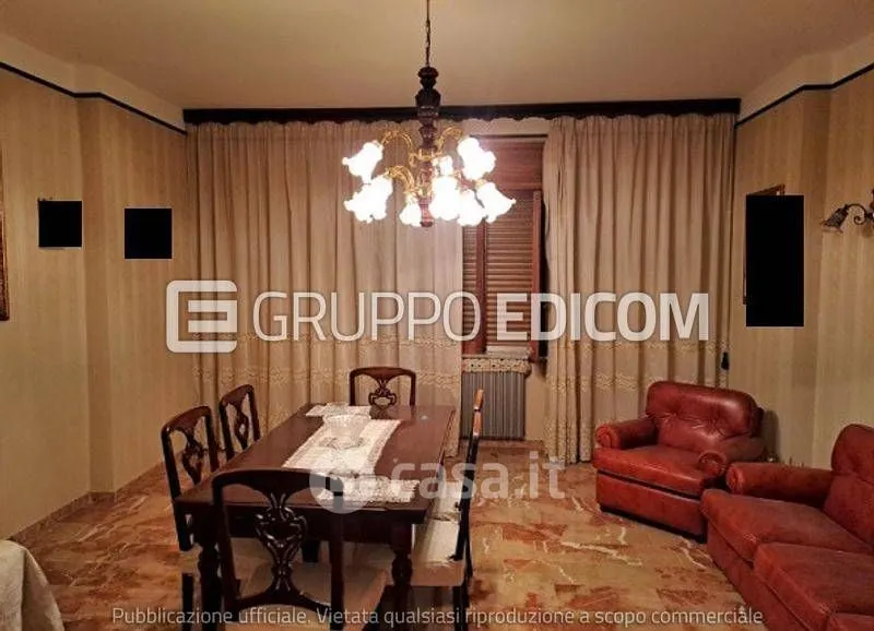 Söögituba - First Floor Apartment with Balconies in Cotronei
