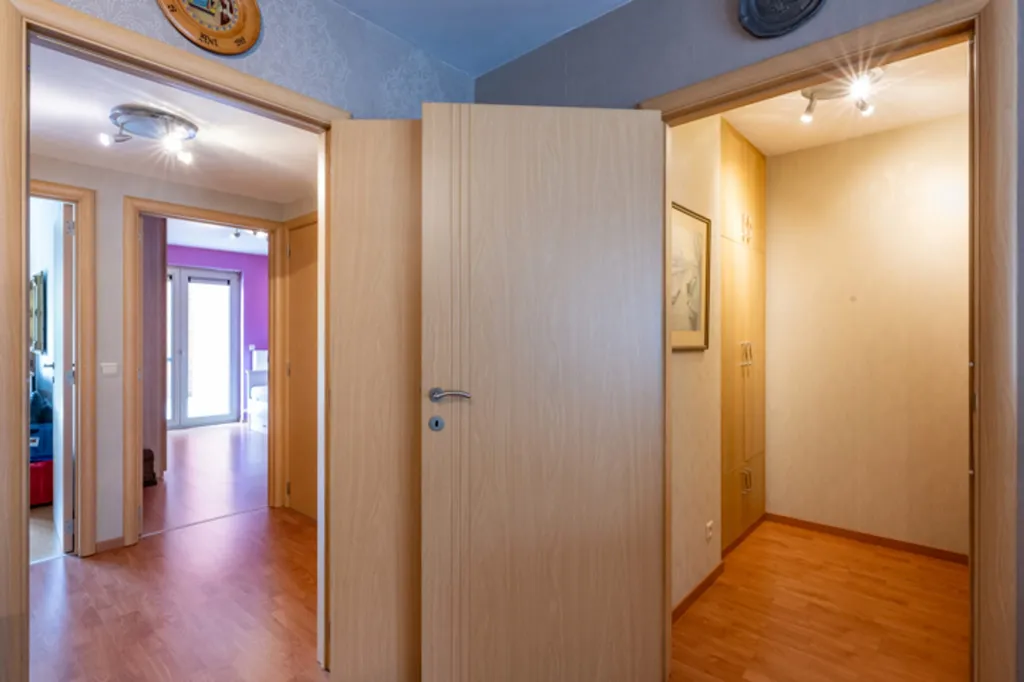 Entrée - Appartement Équipé avec Terrasse et Parking à Anvers