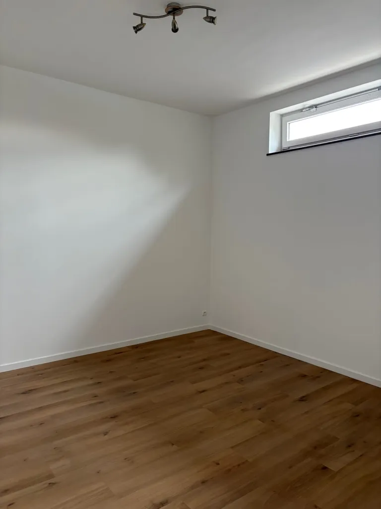 Rooms - Renovated 2-Bedroom Apartment in Namur