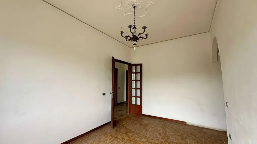 Toad - Villa with Garden in Capannori