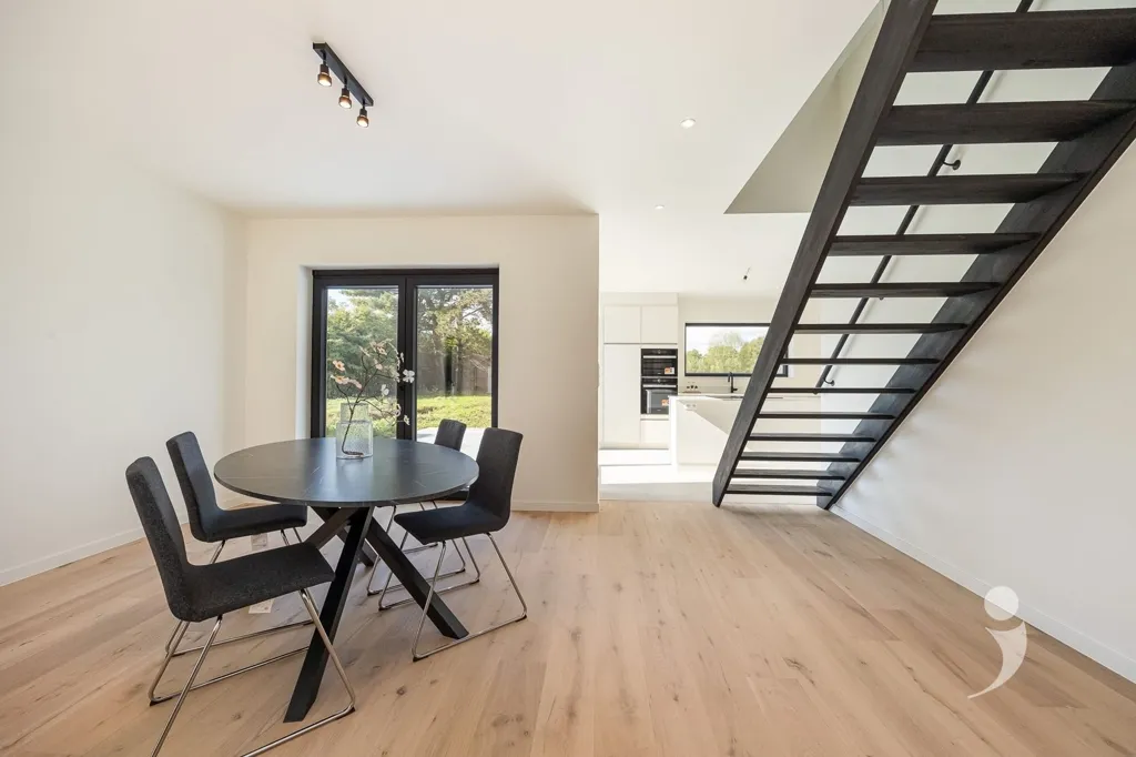 Salle à manger - Maison Économe en Énergie avec Terrasse à Ramsel