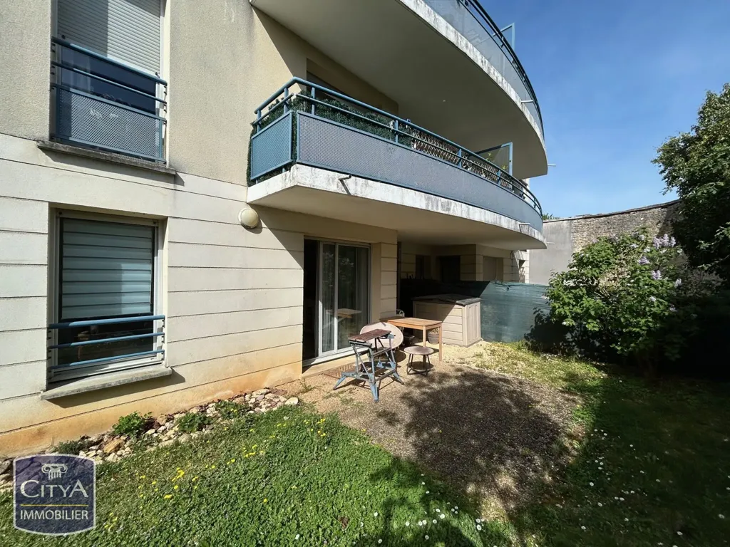 Terrasse - Appartement 3 Pièces avec Jardin à Bourges