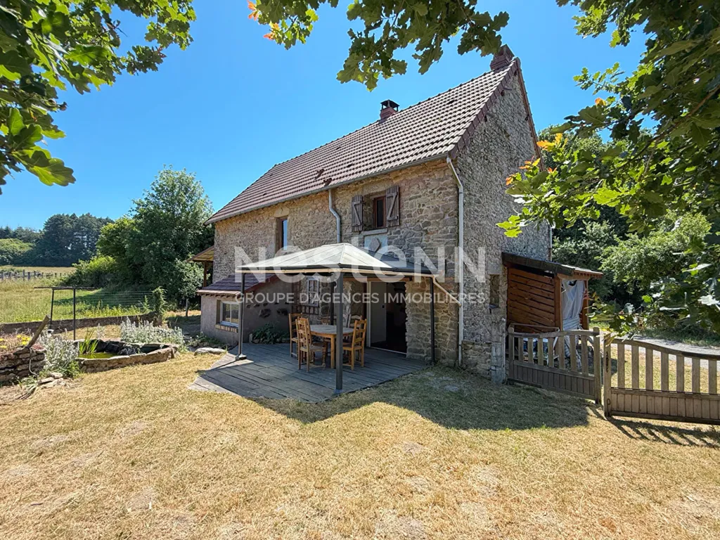 Välivaade - Traditional Stone House with Garden in Naillat