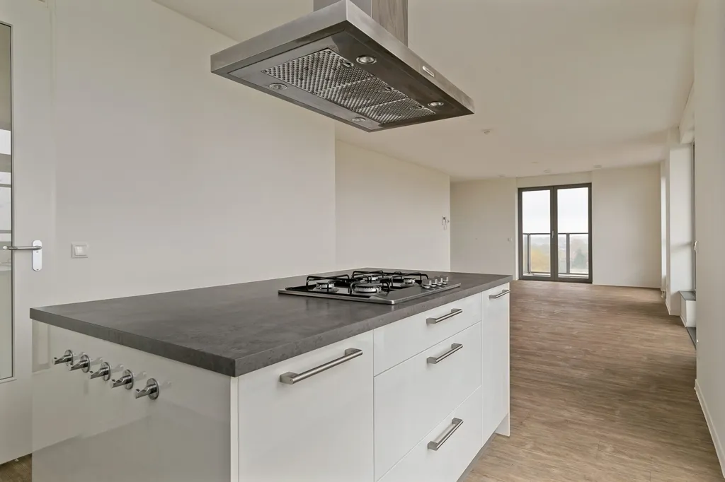 Kitchen - Waterfront Apartment with Balcony in Tilburg