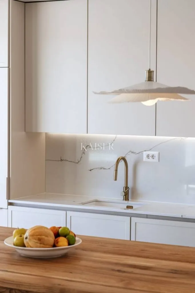 Kitchen - Luxury Villa with Infinity Pool on Mali Iž