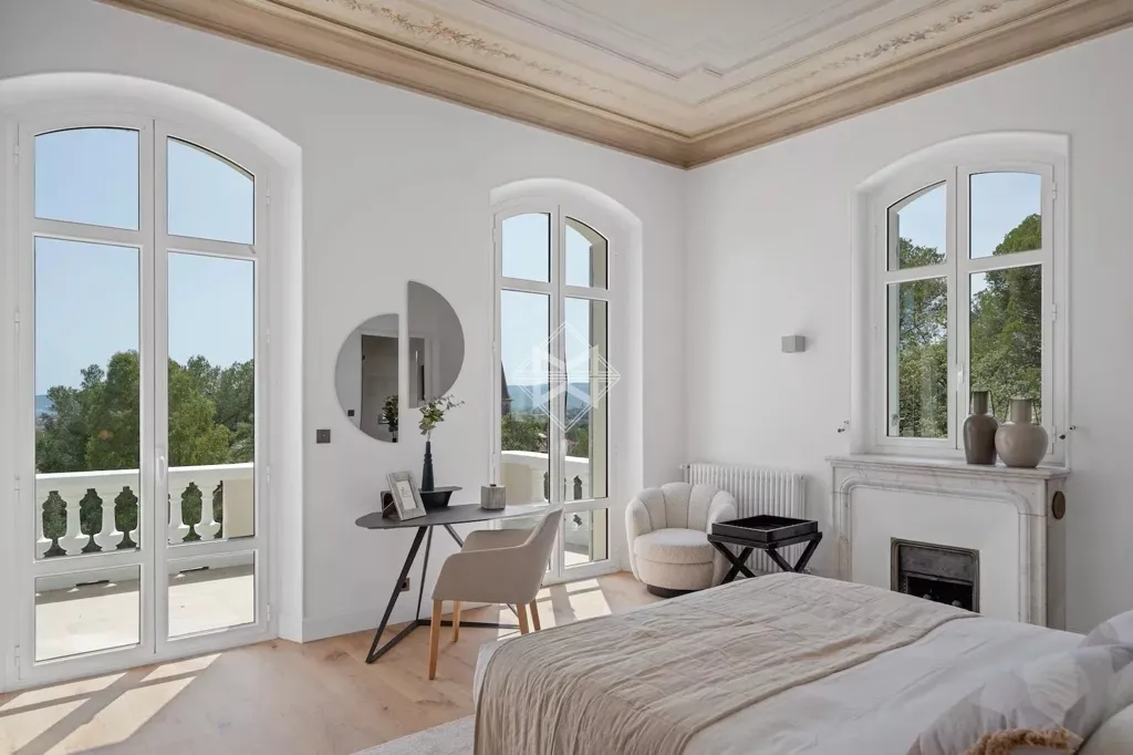 Bedrooms - Belle Époque Villa with Pool in Saint-Raphaël
