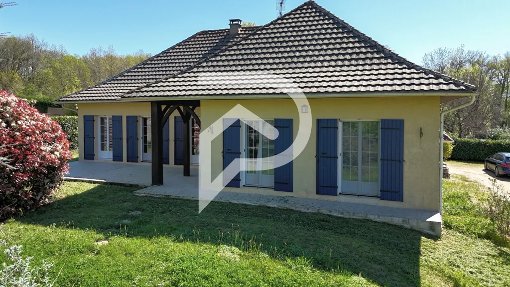 Välivaade - Traditional House with Pool in Bourgnac