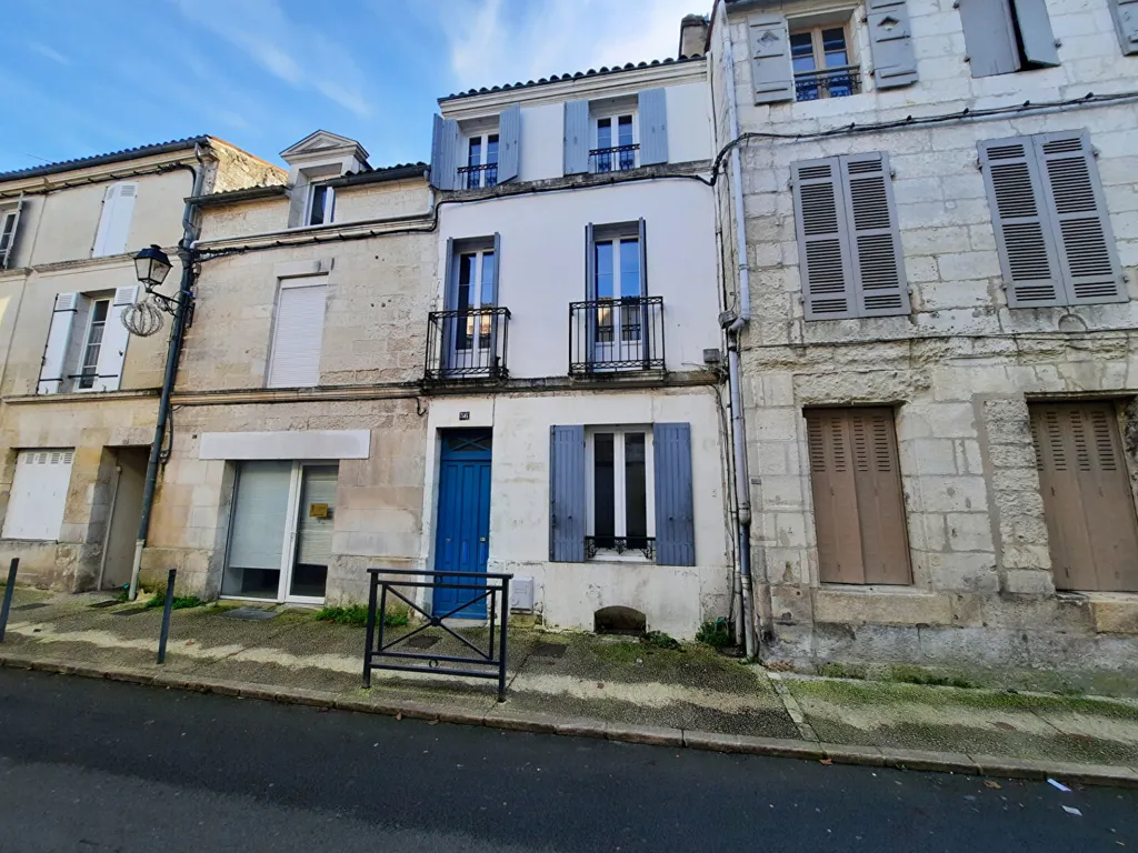 Extérieur - Immeuble de Deux Appartements en Cœur de Ville à Saintes