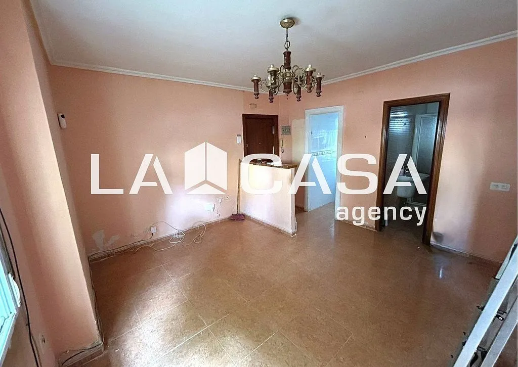 Elutuba - Ground Floor Flat to Renovate in Pío XII