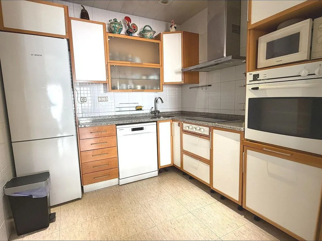Cuisine - Luxury House with Private Garden in Sabadell
