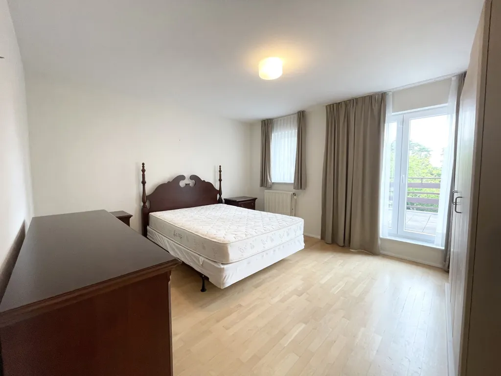 Chambres - Maison 3 Façades avec Jardin à Wezembeek-Oppem