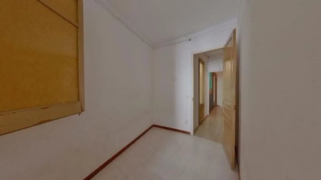 hallway_entrance