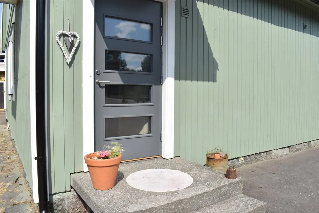 Ingresso - Flexible Property with Renovations in Ädelfors