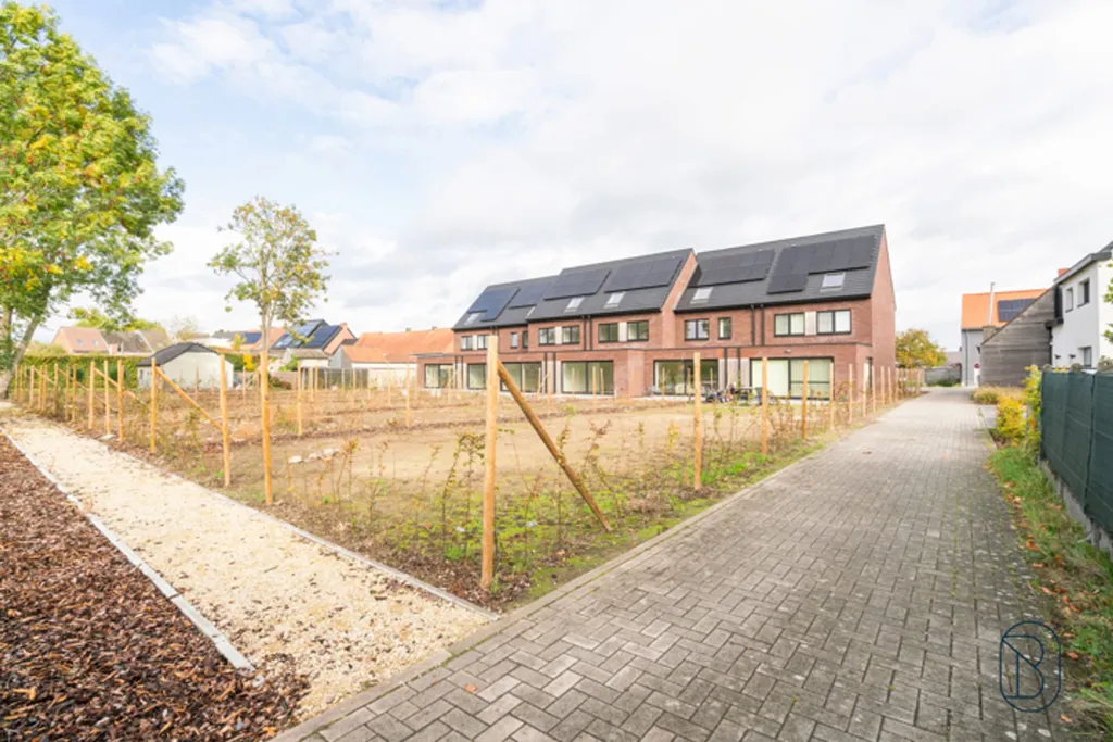 Välivaade - New Houses with Solar Panels in Oudenaarde Ename