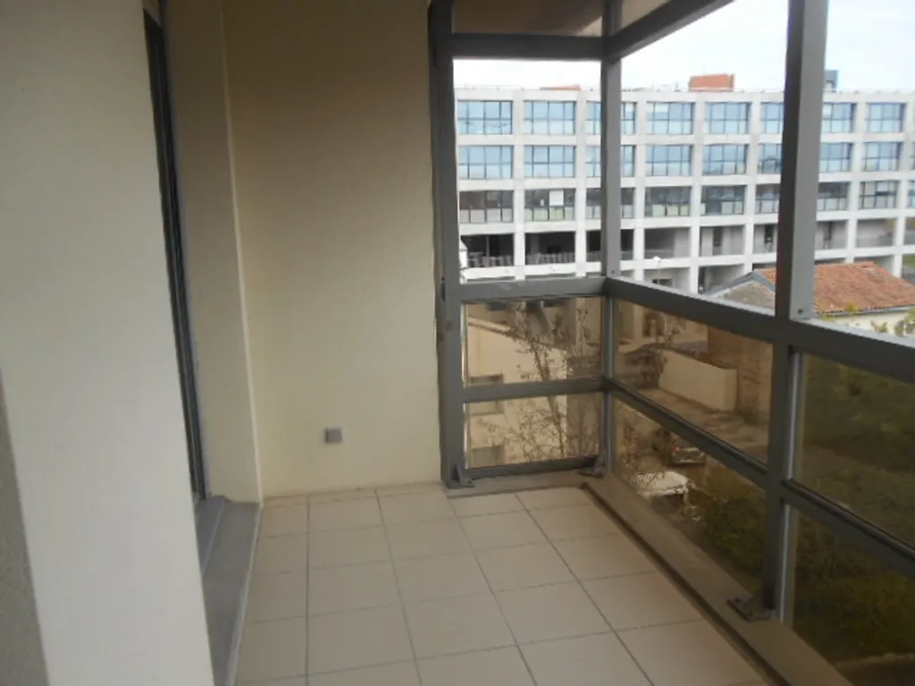 Rõdu - 3-Piece Apartment with Balcony in Nice