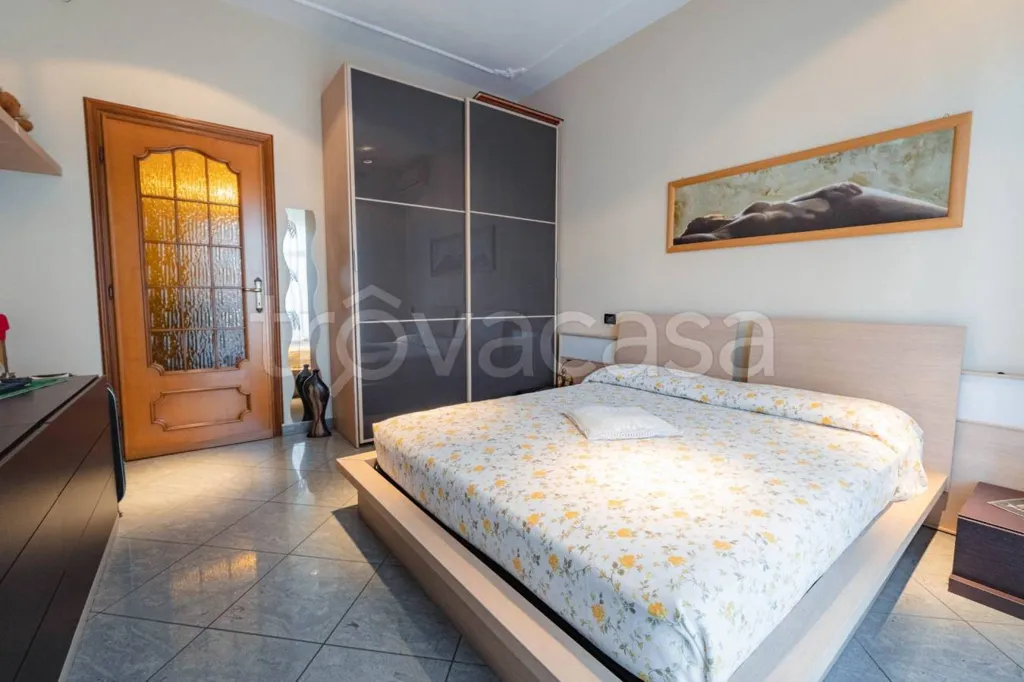 Chambres - Appartement 3 pièces à Torino