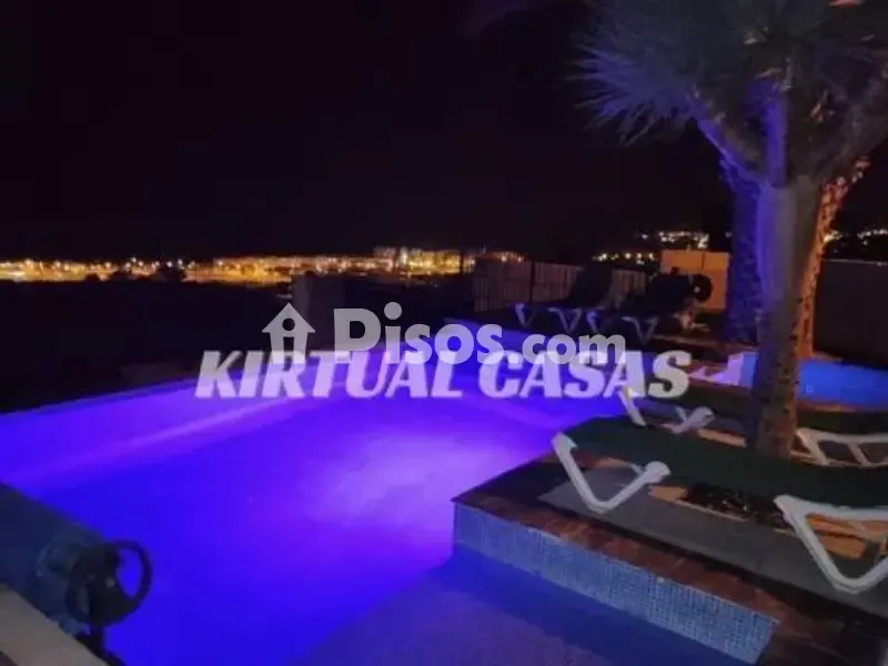 Piscine - Luxury Chalet with Pool in Araya