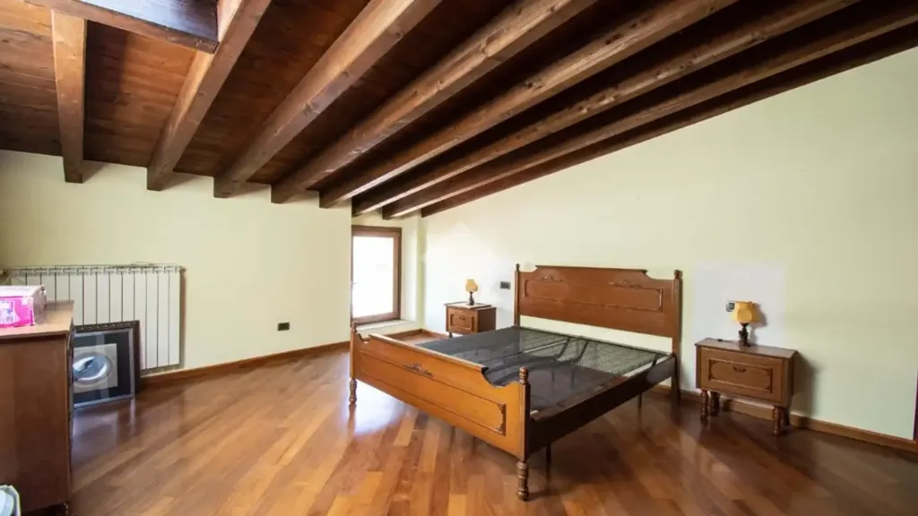 Chambres - Two-Level Apartment with Balcony in Manerba del Garda
