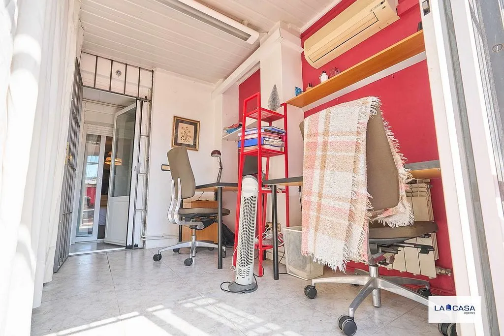 Bureau - Apartment with Terrace in Creu Coberta
