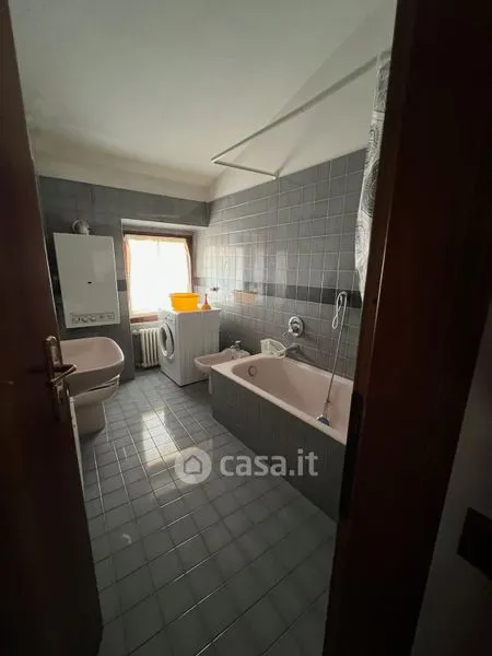 Vannitoad - Atrium Apartment with Parquet in Sarnico