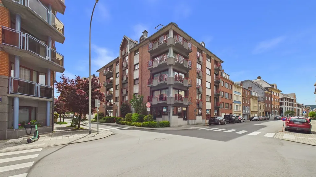 Välivaade - Spacious 2-Bedroom Apartment in Jambes