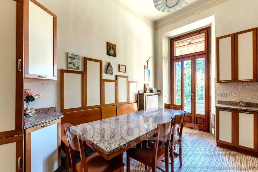 Köök - Classic Villa with Garden in Cernobbio