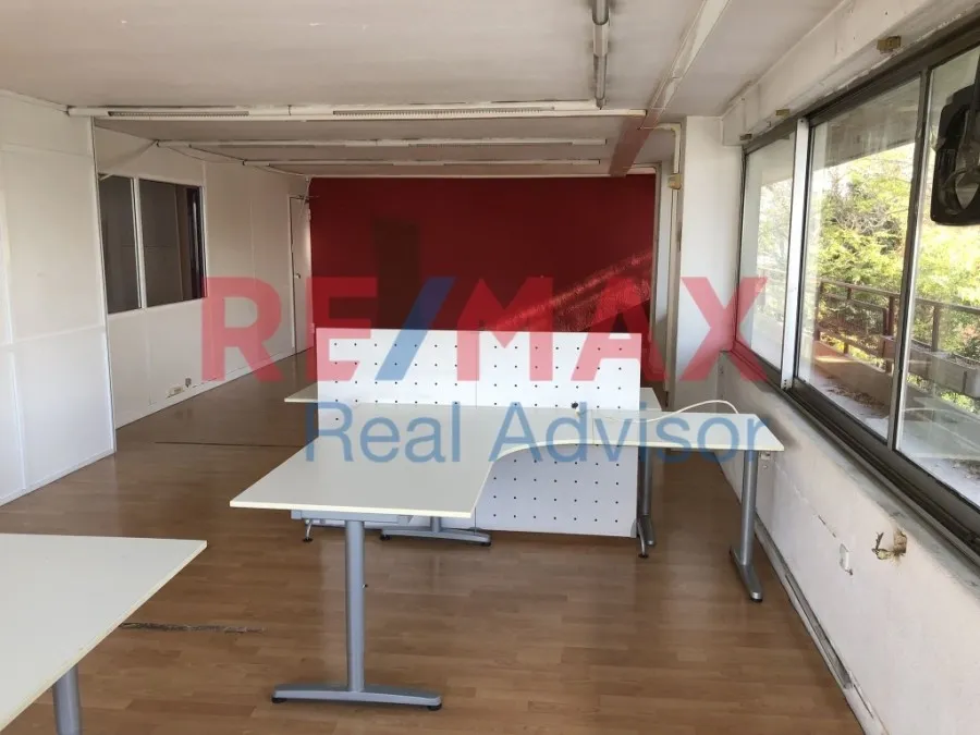 Bureau - Office Space with Balcony in Marousi, Kokkiniá