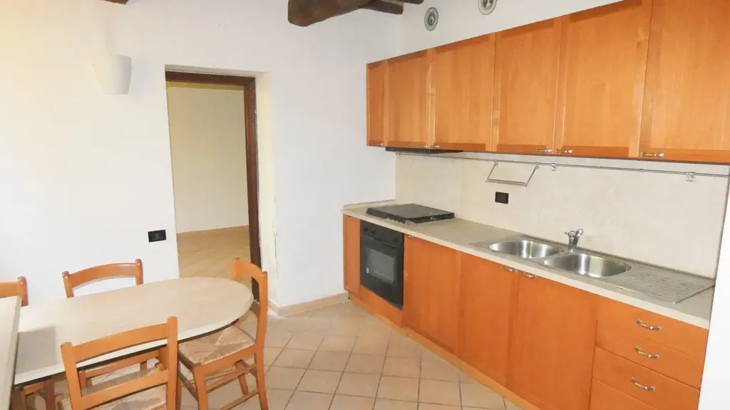 Cuisine - Characterful Townhouse with Garden Access in Fabriano
