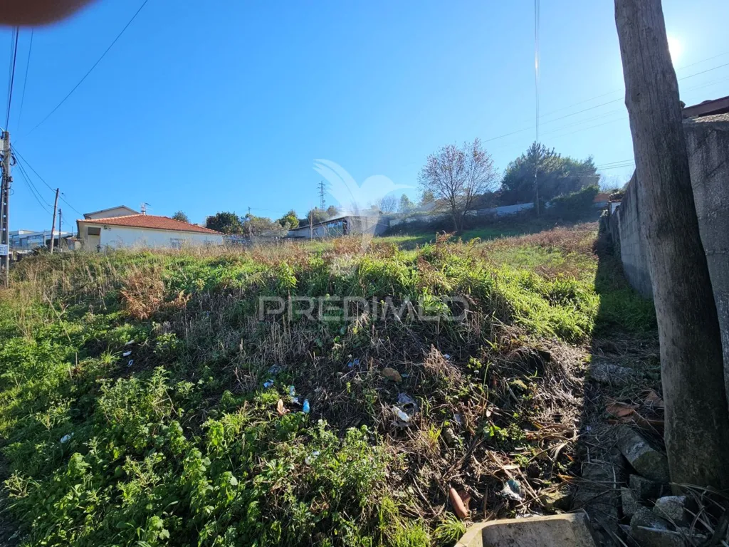 Jardin - Plot for Independent House in Santo Tirso