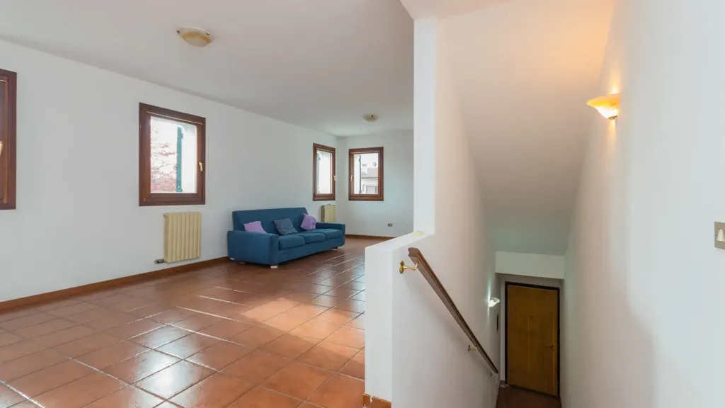 Séjour - Two-Level Apartment with Garage in Spresiano