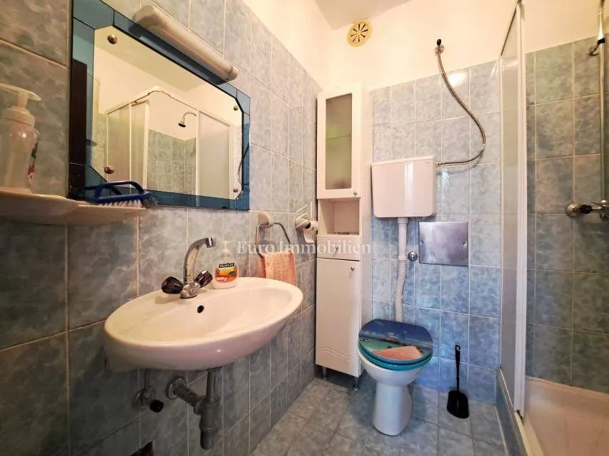 Vannitoad - Two-Bedroom Apartment with Sea View in Malinska