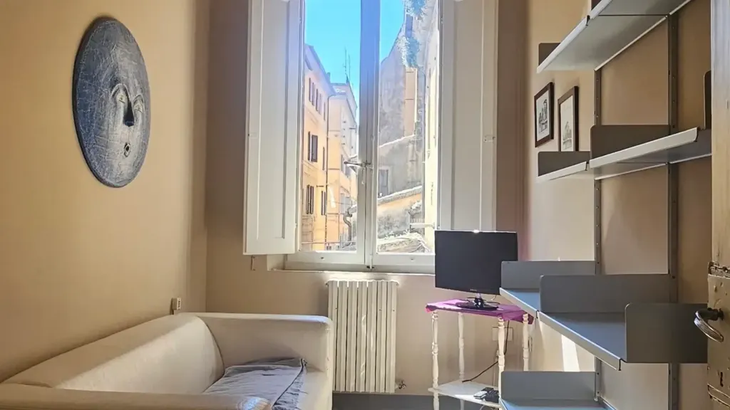 Living Room - Apartment with Frescoed Ceilings in Jesi