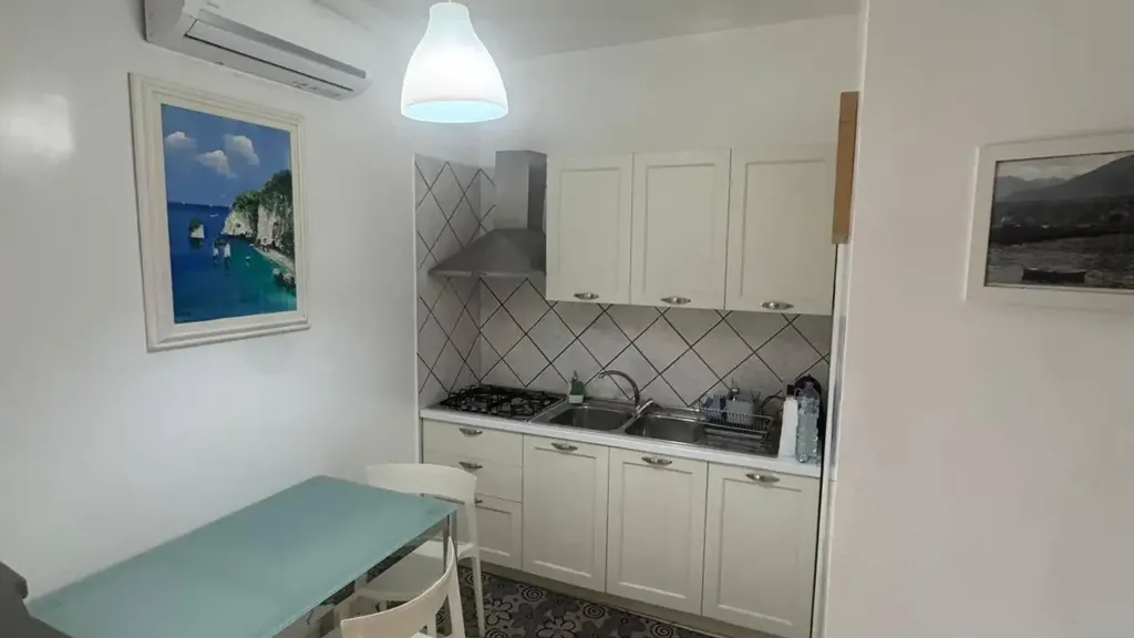 Cuisine - Twin-Storey Apartment with Sea View in Formia