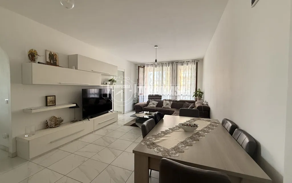 Living Room - Apartment with Balcony in Busto Garolfo
