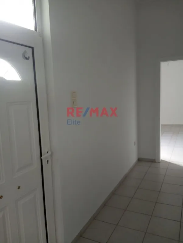 Esik - Apartment with Garden in Kallithea, Athens